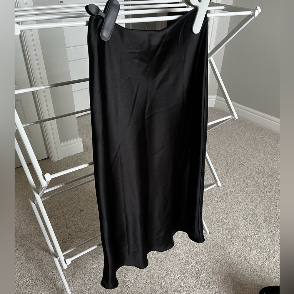 ZARA BLACK SATIN SKIRT